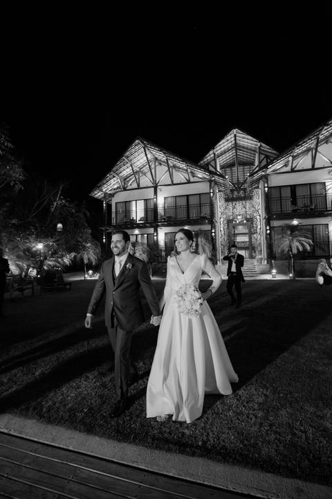 Destination Wedding em Goiânia
Casamento na Villa Erva Doce
Fotos de casamento em resort
Destination Wedding exclusivo
Ensaio pré-casamento em Goiânia
Casamento com fogos de artifício
Fotógrafo de casamento em Goiás
Casamento dos sonhos Villa Erva Doce
'