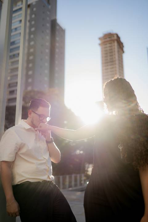 casamento ao ar livre, fotos urbanas, ensaio fotográfico Goiânia, fotografia de casamento, vídeo de casamento, cerimônia no campo, Pátio do TRT, Aldeia das Flores, fotos de casal urbano.

casamento ao ar livre, fotos urbanas, ensaio fotográfico Goiânia, f'
