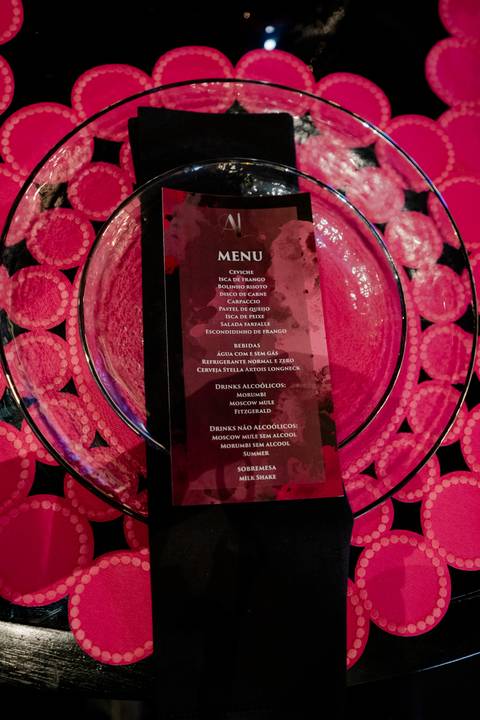 15 anos, debutante, festa de debutante, festa 15 anos Goiânia, ensaio debutante, decoração 15 anos, evento luxuoso, debutante elegante, fotografia 15 anos, festa feminina, produção debutante, aniversário 15 anos, festa luxo'