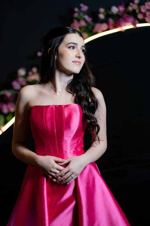 15 anos, debutante, festa de debutante, festa 15 anos Goiânia, ensaio debutante, decoração 15 anos, evento luxuoso, debutante elegante, fotografia 15 anos, festa feminina, produção debutante, aniversário 15 anos, festa luxo'