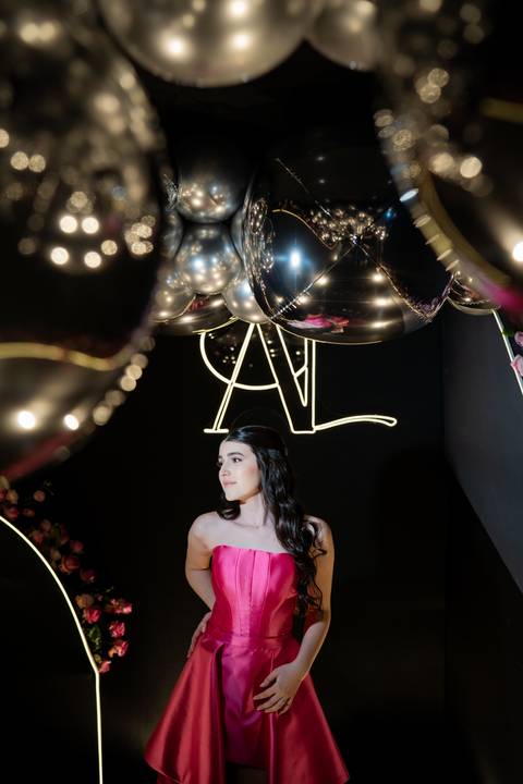 15 anos, debutante, festa de debutante, festa 15 anos Goiânia, ensaio debutante, decoração 15 anos, evento luxuoso, debutante elegante, fotografia 15 anos, festa feminina, produção debutante, aniversário 15 anos, festa luxo'