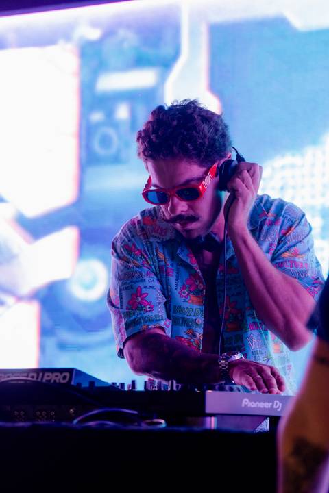 15 anos, debutante, festa de debutante, festa 15 anos Goiânia, ensaio debutante, decoração 15 anos, evento luxuoso, debutante elegante, fotografia 15 anos, festa feminina, produção debutante, aniversário 15 anos, festa luxo'