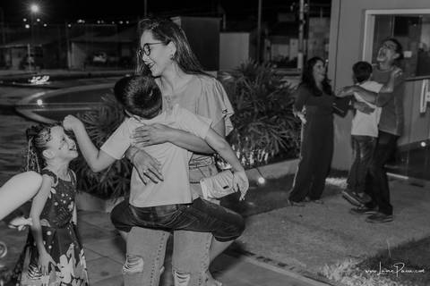 aniversario de 1 ano infantil de menina tema jardim encantado em casa no condomínio Vivares.  Festa com decoração, doces, brincadeiras, diversão, bolo, familia, fotografia de aniversario, fotografo infantil, fotografo em natal, festa de menina'