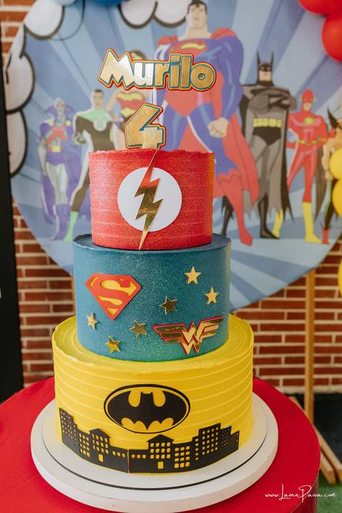 aniversario de 4 anos infantil de menino tema liga da justiça no Vila do brincar.  Festa com decoração, doces, brincadeiras, diversão, bolo, familia, fotografia de aniversario, fotografo infantil, fotografo em natal, festa de menino'