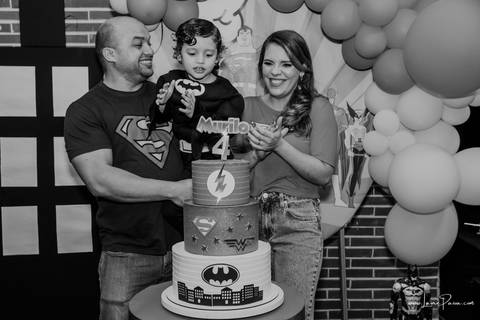 aniversario de 4 anos infantil de menino tema liga da justiça no Vila do brincar.  Festa com decoração, doces, brincadeiras, diversão, bolo, familia, fotografia de aniversario, fotografo infantil, fotografo em natal, festa de menino'