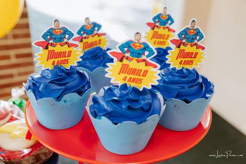 aniversario de 4 anos infantil de menino tema liga da justiça no Vila do brincar.  Festa com decoração, doces, brincadeiras, diversão, bolo, familia, fotografia de aniversario, fotografo infantil, fotografo em natal, festa de menino'
