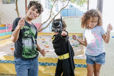 aniversario de 4 anos infantil de menino tema liga da justiça no Vila do brincar.  Festa com decoração, doces, brincadeiras, diversão, bolo, familia, fotografia de aniversario, fotografo infantil, fotografo em natal, festa de menino'