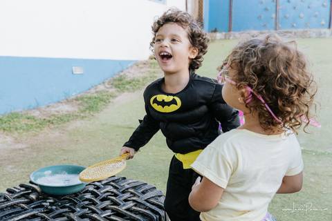 aniversario de 4 anos infantil de menino tema liga da justiça no Vila do brincar.  Festa com decoração, doces, brincadeiras, diversão, bolo, familia, fotografia de aniversario, fotografo infantil, fotografo em natal, festa de menino'