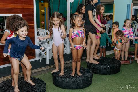 aniversario de 4 anos infantil de menino tema liga da justiça no Vila do brincar.  Festa com decoração, doces, brincadeiras, diversão, bolo, familia, fotografia de aniversario, fotografo infantil, fotografo em natal, festa de menino'