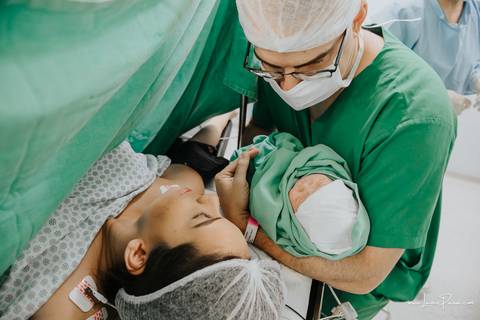 fotografia de parto - hospital rio grande - maternidade delfin - natal rn - parto cesaria - fotografo de parto - familia - nascimento - fotografo em natal - fotografo de familia - parto normal - medico - obstetra - parto natural - promater - unimed - mae'