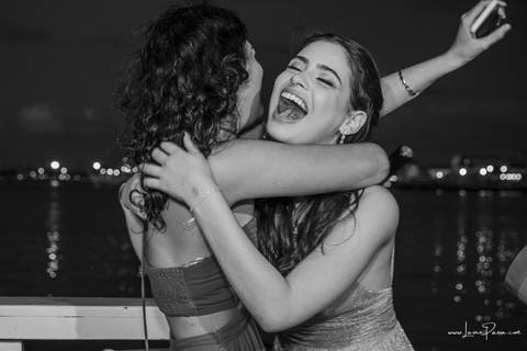 aniversario, 15 anos, em barco, litoral norte, natal, praia da redinha, fim de tarde, festa,  por do sol, diversão, decoracao, festa, amizade, familia, '