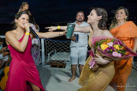 aniversario, 15 anos, em barco, litoral norte, natal, praia da redinha, fim de tarde, festa,  por do sol, diversão, decoracao, festa, amizade, familia, '