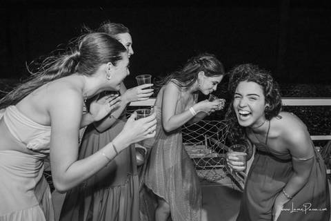 aniversario, 15 anos, em barco, litoral norte, natal, praia da redinha, fim de tarde, festa,  por do sol, diversão, decoracao, festa, amizade, familia, '