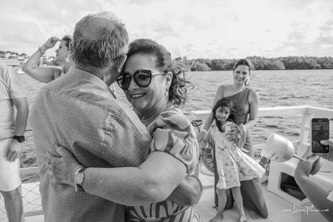 aniversario, 15 anos, em barco, litoral norte, natal, praia da redinha, fim de tarde, festa,  por do sol, diversão, decoracao, festa, amizade, familia, '