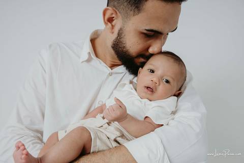 ensaio em estudio - fotografia infantil - maternidade - natal rn - pais de primeira viagem - fotos das mãos - bebe - primeiros dias - fotografo em natal - fotografo de familia - recem nascido - newborn - familia - pai - mae'