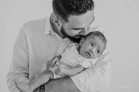 ensaio em estudio - fotografia infantil - maternidade - natal rn - pais de primeira viagem - fotos das mãos - bebe - primeiros dias - fotografo em natal - fotografo de familia - recem nascido - newborn - familia - pai - mae'