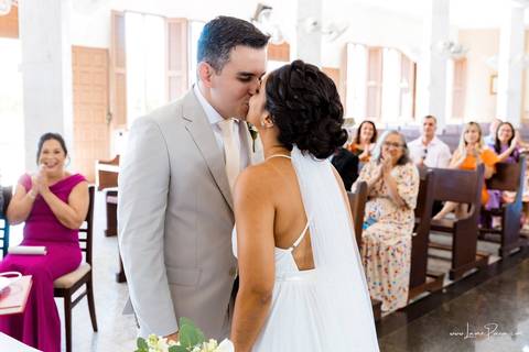 casamento, fotografia de casamento, fotógrafo de casamento, casal, wedding, fotografo em natal, casamento religioso, decoração, casamento natal, valeria Calazans, catolico, igreja de candelaria,  vestido de noiva, familia, festa, casamento de dia, diurno'