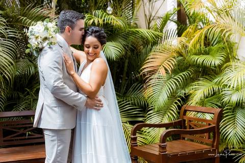 casamento, fotografia de casamento, fotógrafo de casamento, casal, wedding, fotografo em natal, casamento religioso, decoração, casamento natal, valeria Calazans, catolico, igreja de candelaria,  vestido de noiva, familia, festa, casamento de dia, diurno'