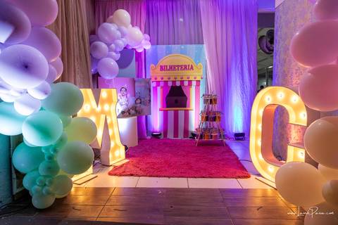 aniversario de 1 ano infantil de menina tema circo rosa,  Festa com decoração, doces, brincadeiras, diversão, bolo, familia, fotografia de aniversario, fotografo infantil, fotografo em natal, festa de menina'