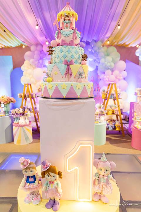 aniversario de 1 ano infantil de menina tema circo rosa,  Festa com decoração, doces, brincadeiras, diversão, bolo, familia, fotografia de aniversario, fotografo infantil, fotografo em natal, festa de menina'