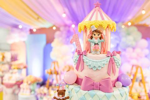 aniversario de 1 ano infantil de menina tema circo rosa,  Festa com decoração, doces, brincadeiras, diversão, bolo, familia, fotografia de aniversario, fotografo infantil, fotografo em natal, festa de menina'