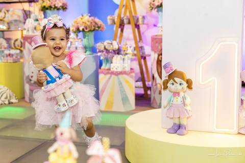 aniversario de 1 ano infantil de menina tema circo rosa,  Festa com decoração, doces, brincadeiras, diversão, bolo, familia, fotografia de aniversario, fotografo infantil, fotografo em natal, festa de menina'