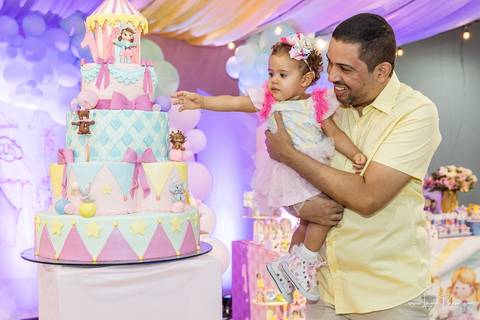 aniversario de 1 ano infantil de menina tema circo rosa,  Festa com decoração, doces, brincadeiras, diversão, bolo, familia, fotografia de aniversario, fotografo infantil, fotografo em natal, festa de menina'