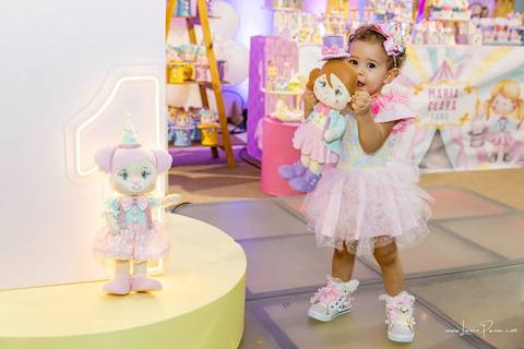 aniversario de 1 ano infantil de menina tema circo rosa,  Festa com decoração, doces, brincadeiras, diversão, bolo, familia, fotografia de aniversario, fotografo infantil, fotografo em natal, festa de menina'