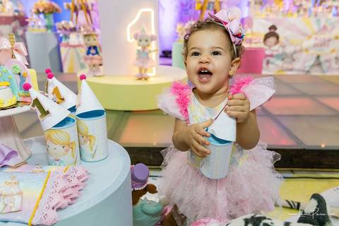 aniversario de 1 ano infantil de menina tema circo rosa,  Festa com decoração, doces, brincadeiras, diversão, bolo, familia, fotografia de aniversario, fotografo infantil, fotografo em natal, festa de menina'