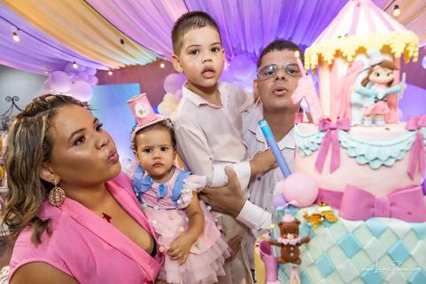 aniversario de 1 ano infantil de menina tema circo rosa,  Festa com decoração, doces, brincadeiras, diversão, bolo, familia, fotografia de aniversario, fotografo infantil, fotografo em natal, festa de menina'