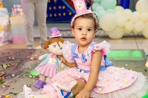 aniversario de 1 ano infantil de menina tema circo rosa,  Festa com decoração, doces, brincadeiras, diversão, bolo, familia, fotografia de aniversario, fotografo infantil, fotografo em natal, festa de menina'