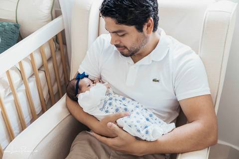 Ensaio newborn, em casa, recem nascido, quarto do bebe, irmãos, gemeos, casal, pais, fotografia de familia, foto em casa, quarto do bebe, decoração do quarto, ensaio de familia, fotografia newborn, primeiros dias, fotografo em natal, detalhes, '