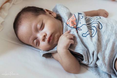 Ensaio newborn, em casa, recem nascido, quarto do bebe, irmãos, gemeos, casal, pais, fotografia de familia, foto em casa, quarto do bebe, decoração do quarto, ensaio de familia, fotografia newborn, primeiros dias, fotografo em natal, detalhes, '