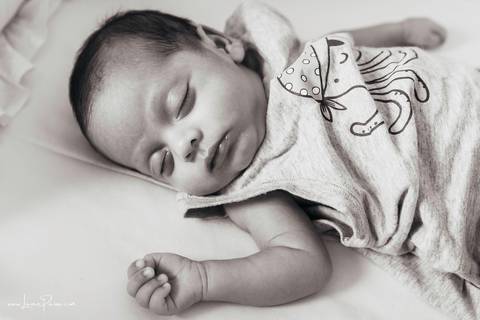 Ensaio newborn, em casa, recem nascido, quarto do bebe, irmãos, gemeos, casal, pais, fotografia de familia, foto em casa, quarto do bebe, decoração do quarto, ensaio de familia, fotografia newborn, primeiros dias, fotografo em natal, detalhes, '