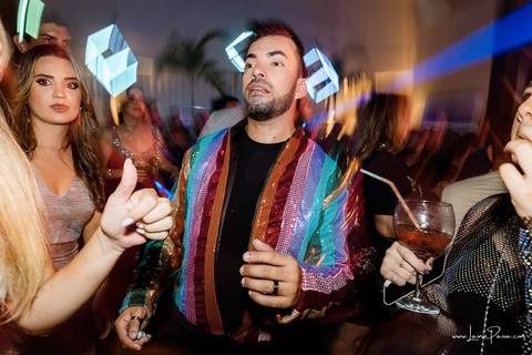 aniversario de 40 anos, tema boate, Chaplin Recepções, Algodão doce Cerimonial,  Banda Som e Balanço , Sax in the House, bolo, familia, fotografia de aniversario, festa, fotografo em natal, amigos, aniversario de adulto, moda, looks, club, night, gay'