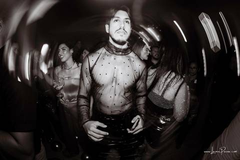 aniversario de 40 anos, tema boate, Chaplin Recepções, Algodão doce Cerimonial,  Banda Som e Balanço , Sax in the House, bolo, familia, fotografia de aniversario, festa, fotografo em natal, amigos, aniversario de adulto, moda, looks, club, night, gay'