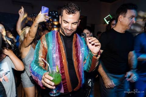 aniversario de 40 anos, tema boate, Chaplin Recepções, Algodão doce,  Banda Som e Balanço , Sax in the House, bolo, familia, fotografia de aniversario, festa, fotografo em natal, amigos, aniversario de adulto, moda, looks, club, night, gay, brilho'