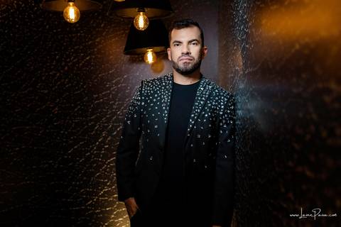 aniversario de 40 anos, tema boate, Chaplin Recepções, Algodão doce Cerimonial,  Banda Som e Balanço , Sax in the House, bolo, familia, fotografia de aniversario, festa, fotografo em natal, amigos, aniversario de adulto, moda, looks, club, night, gay'