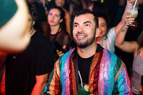 aniversario de 40 anos, tema boate, Chaplin Recepções, Algodão doce,  Banda Som e Balanço , Sax in the House, bolo, familia, fotografia de aniversario, festa, fotografo em natal, amigos, aniversario de adulto, moda, looks, club, night, gay, brilho'