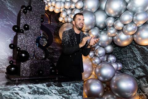 aniversario de 40 anos, tema boate, Chaplin Recepções, Algodão doce Cerimonial,  Banda Som e Balanço , Sax in the House, bolo, familia, fotografia de aniversario, festa, fotografo em natal, amigos, aniversario de adulto, moda, looks, club, night, gay'