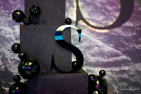 aniversario de 40 anos, tema boate, Chaplin Recepções, Algodão doce Cerimonial,  Banda Som e Balanço , Sax in the House, bolo, familia, fotografia de aniversario, festa, fotografo em natal, amigos, aniversario de adulto, moda, looks, club, night'