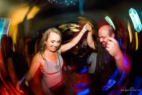 aniversario de 40 anos, tema boate, Chaplin Recepções, Algodão doce,  Banda Som e Balanço , Sax in the House, bolo, familia, fotografia de aniversario, festa, fotografo em natal, amigos, aniversario de adulto, moda, looks, club, night, gay, brilho'