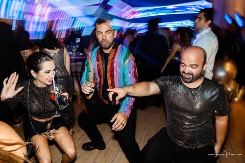 aniversario de 40 anos, tema boate, Chaplin Recepções, Algodão doce Cerimonial,  Banda Som e Balanço , Sax in the House, bolo, familia, fotografia de aniversario, festa, fotografo em natal, amigos, aniversario de adulto, moda, looks, club, night, gay'