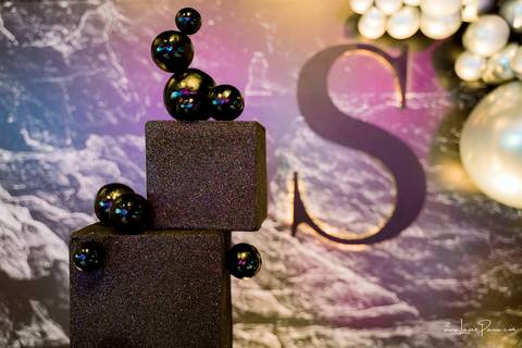 aniversario de 40 anos, tema boate, Chaplin Recepções, Algodão doce Cerimonial,  Banda Som e Balanço , Sax in the House, bolo, familia, fotografia de aniversario, festa, fotografo em natal, amigos, aniversario de adulto, moda, looks, club, night'