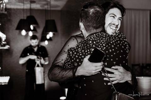 aniversario de 40 anos, tema boate, Chaplin Recepções, Algodão doce Cerimonial,  Banda Som e Balanço , Sax in the House, bolo, familia, fotografia de aniversario, festa, fotografo em natal, amigos, aniversario de adulto, moda, looks, club, night, gay'