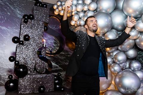 aniversario de 40 anos, tema boate, Chaplin Recepções, Algodão doce Cerimonial,  Banda Som e Balanço , Sax in the House, bolo, familia, fotografia de aniversario, festa, fotografo em natal, amigos, aniversario de adulto, moda, looks, club, night, gay'