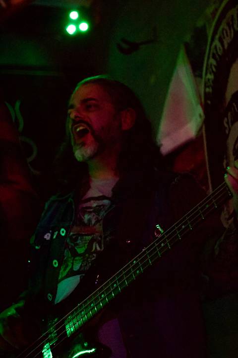 Show da ultra 77 no Armazém 77 luciano gritando a música do momento'