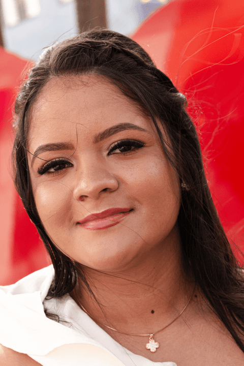 casamento no civil bárbara com rosto enquadrado na fotografia'