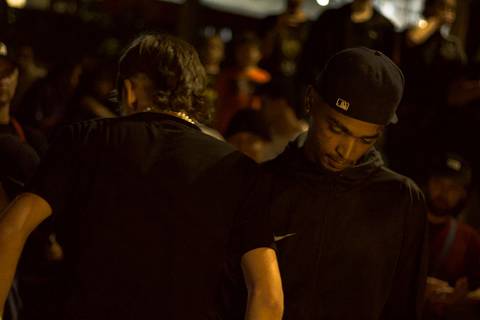 batalha do celeste nova dupla formada para rimar se cumprimentando '