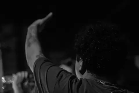 batalha do celeste organizador e principal comunicador da batalha fazendo suas observações'